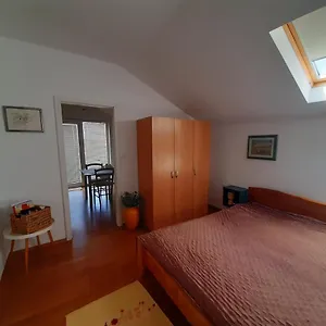 Apartman Nena 2, Sukosan